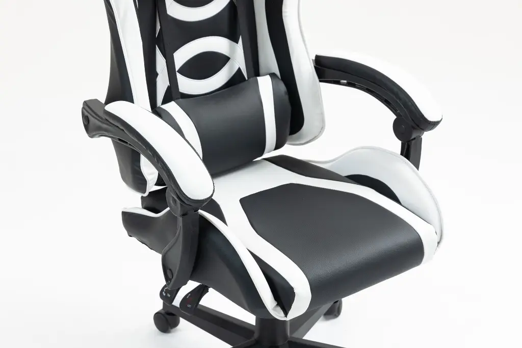 Tachi White 7.webp